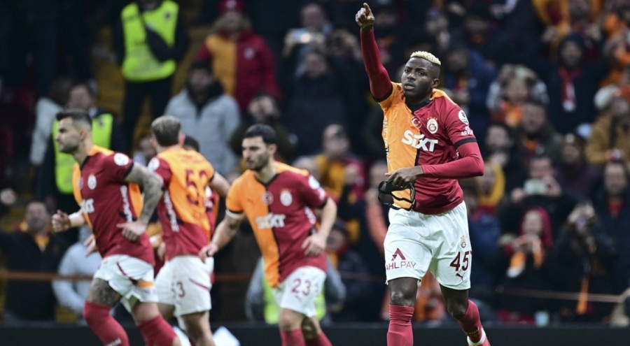Victor Osimhen gol sayısını yükseltti