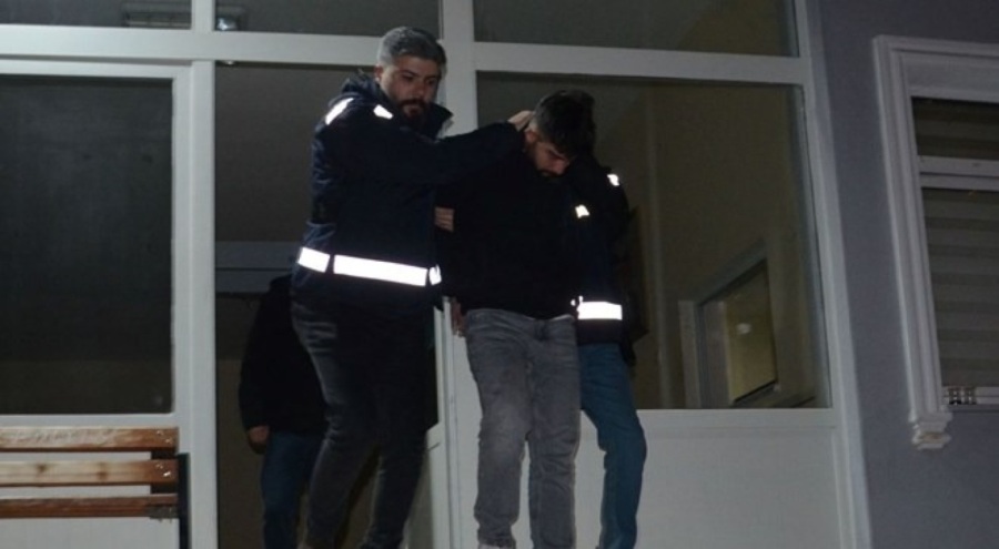 Arkadaşını bıçaklayarak öldüren şüpheli, tutuklandı
