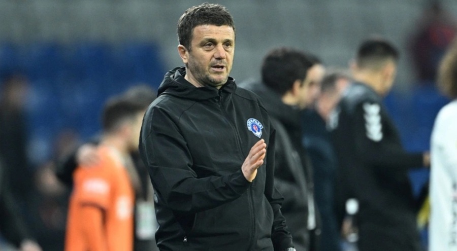 Kasımpaşa taraftarından istifa çağrısı