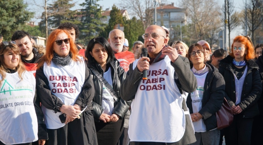 Bursa'da sağlık çalışanları iş bıraktı: Mücadeleye devam edeceğiz!