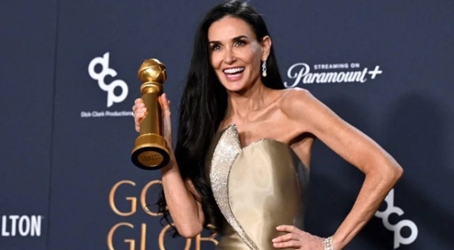 Demi Moore, 45 yıllık kariyerinin ilk ödülünü aldı