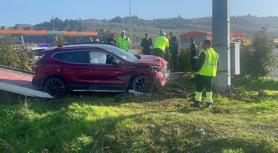 Bursa'da kaçarken polis otosuna çarptı! Cipten uyuşturucu çıktı