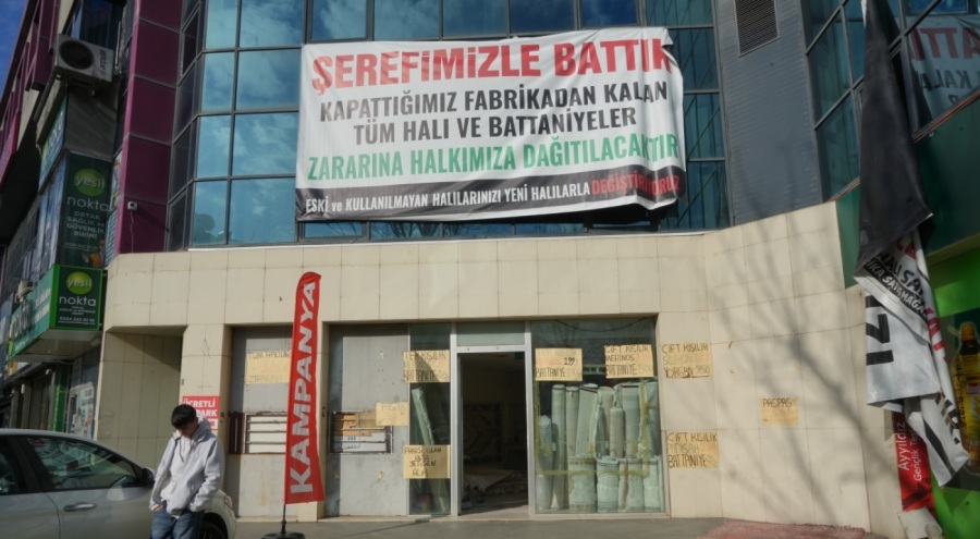 Kapanan fabrikanın malları Bursa'da satılıyor! "Şerefimizle battık"