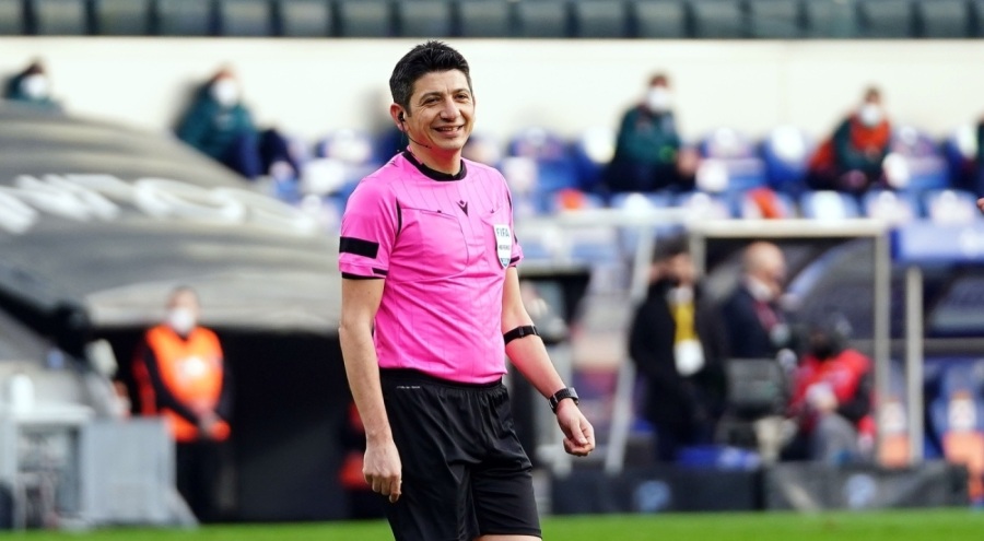 Başakşehir - Galatasaray maçının VAR'ı Yaşar Kemal Uğurlu