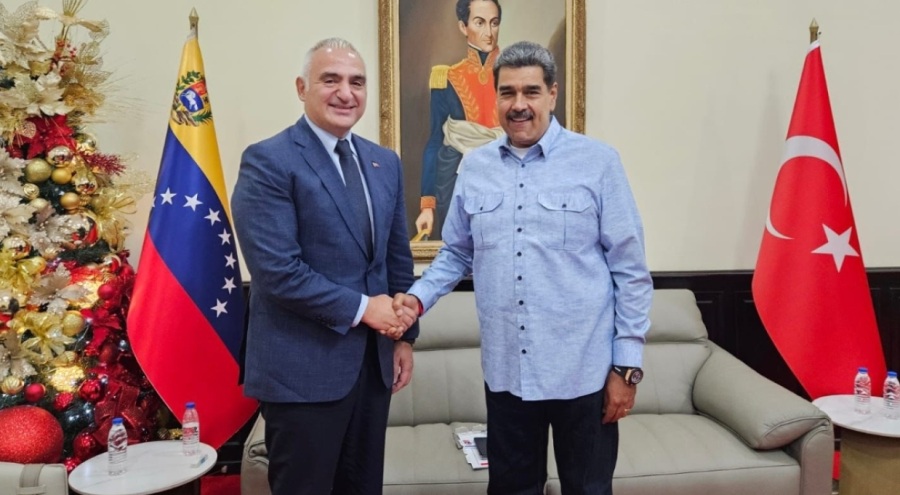 Bakan Ersoy, Venezuela lideri Maduro ile görüştü