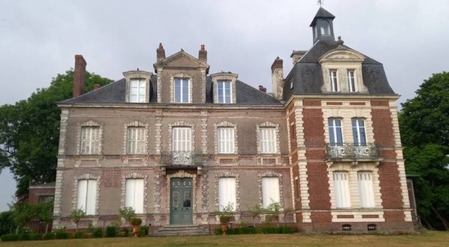 Hiç gitmediği memleketine 10 milyon Euro servet bıraktı