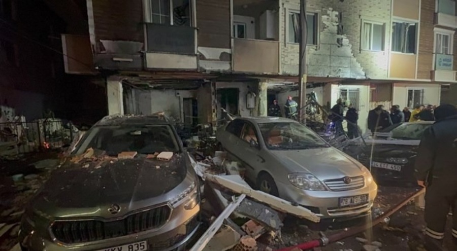 Doğalgaz patlamasında ağır yaralanan kadın yaşamını yitirdi