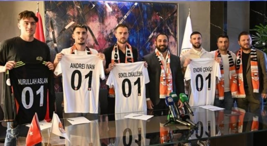 Adanaspor 4 futbolcuyla anlaştı