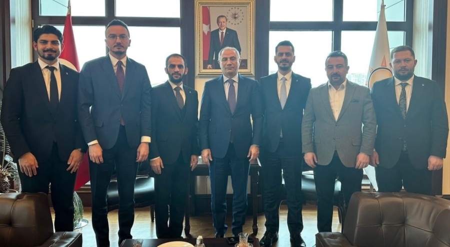 AK Parti Bursa Gençlik Kolları Başkanı Furkan Akın oldu