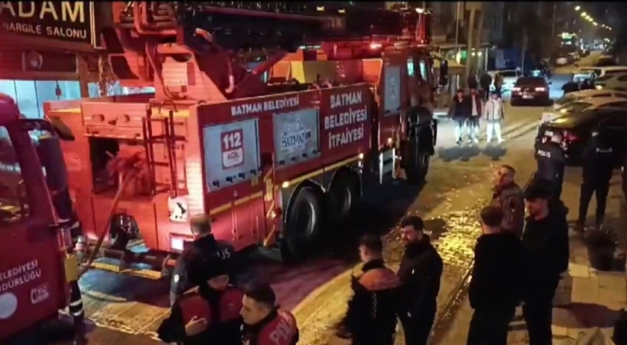 Kiraladığı evi ateşe verip kaçtı