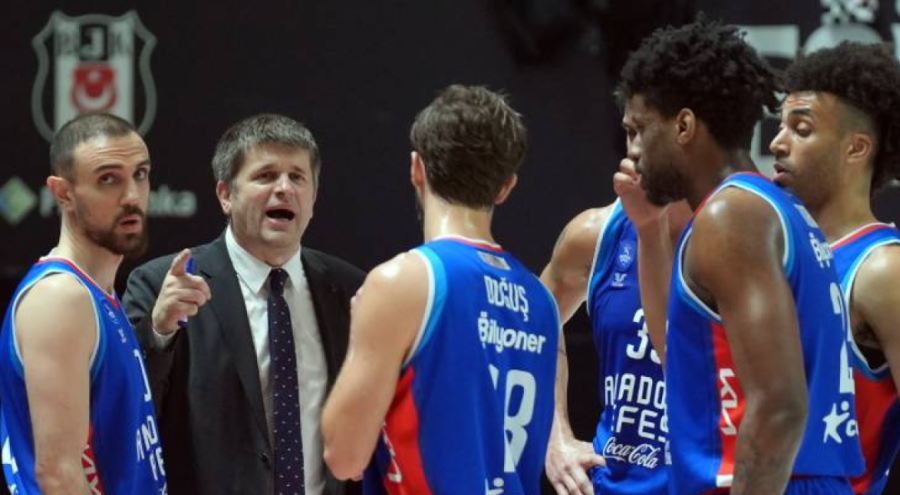 Anadolu Efes deplasmanda Barcelona ile oynayacak