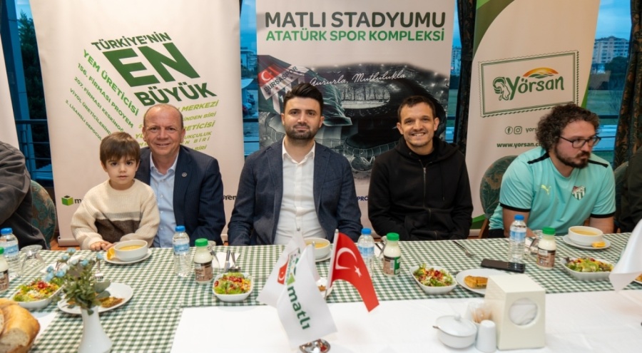 Bursaspor'a ligin ikinci yarısı öncesinde moral yemeği