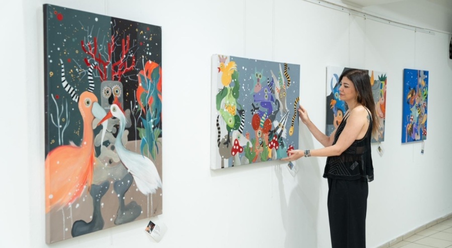 Bursalı Ressam Özge Tezgör'ün Reenkarnasyon koleksiyonu Nilüfer'de