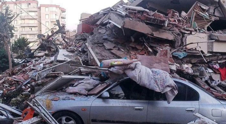 150 kişi hayatını kaybetmişti: Palmiye Sitesi'nin müteahhidine tahliye