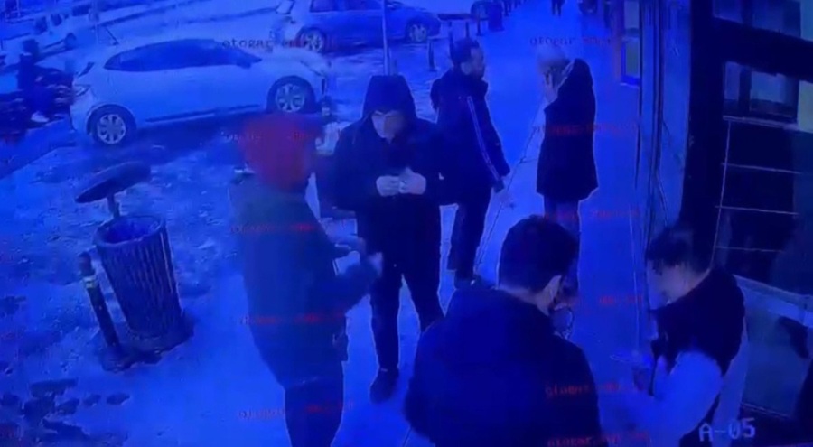 Büyük İstanbul Otogarı'nda 98 bin 500 sahte dolar ele geçirildi