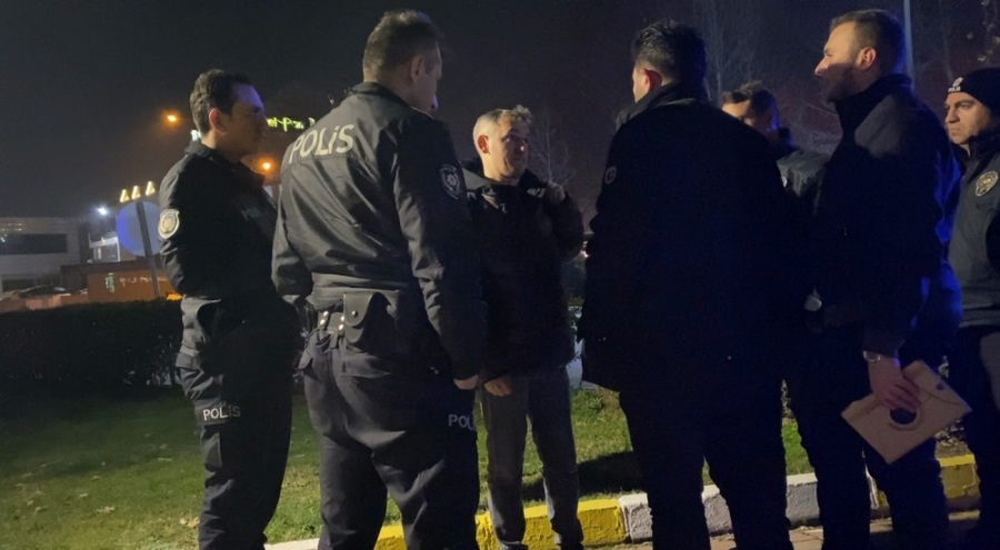 Bursa'da dolandırılmak üzere olan genç psikoloğu, polis kurtardı