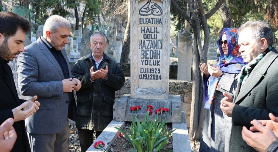 Kazancı Bedih Şanlıurfa'da mezarı başında dualarla anıldı