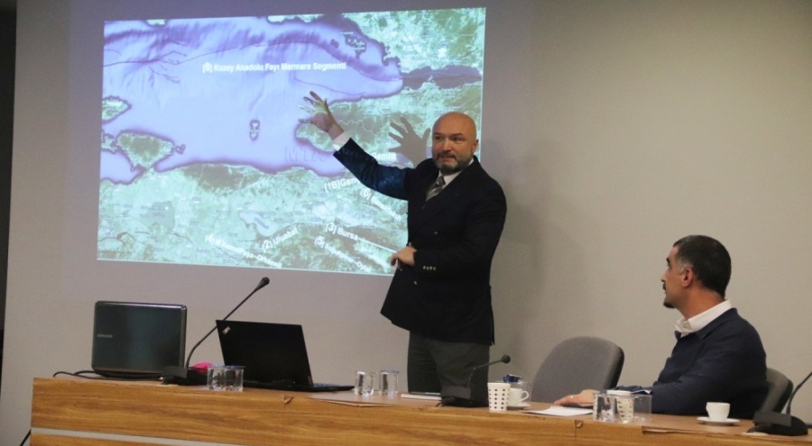 Mimarlar Odası Bursa Şubesi'nde 'Meslek Gelişim Seminerleri' devam ediyor