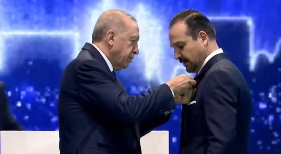 Kürşad Zorlu AK Parti'ye katıldı