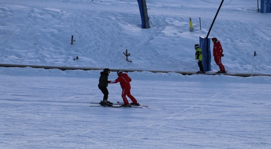 Bolu'daki yangının ardından diğer otellerdeki müşterilerin kayak yaptığı görüntüler gündem oldu!