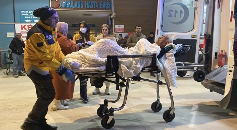 Bursa'da talihsiz kaza! Benzin ile sobayı tutuştururken alev parlamasıyla yaralandı