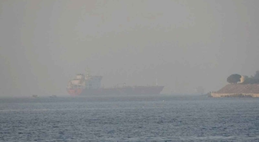 Çanakkale Boğazı sis nedeniyle transit gemi geçişlerine kapatıldı