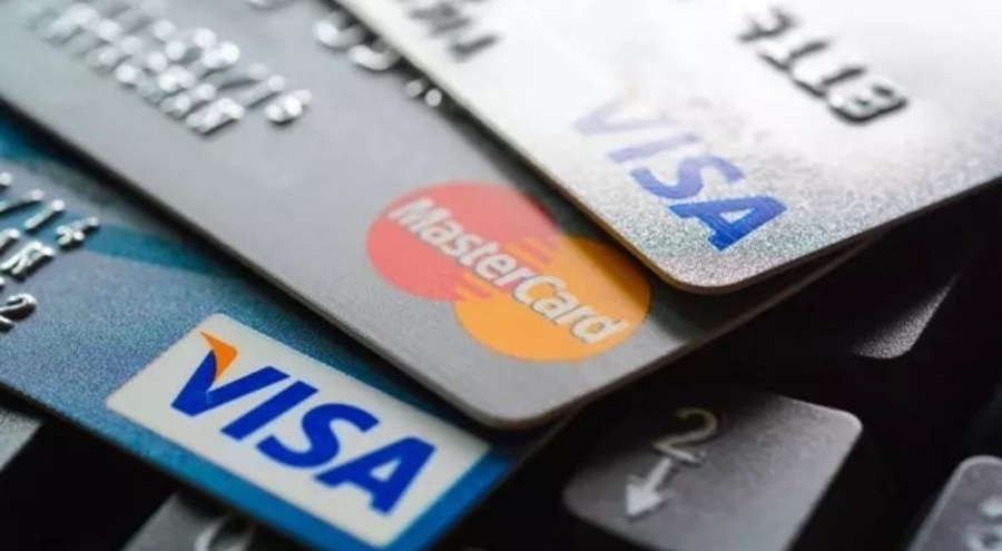 Kredi kartı harcamalarında dev artış