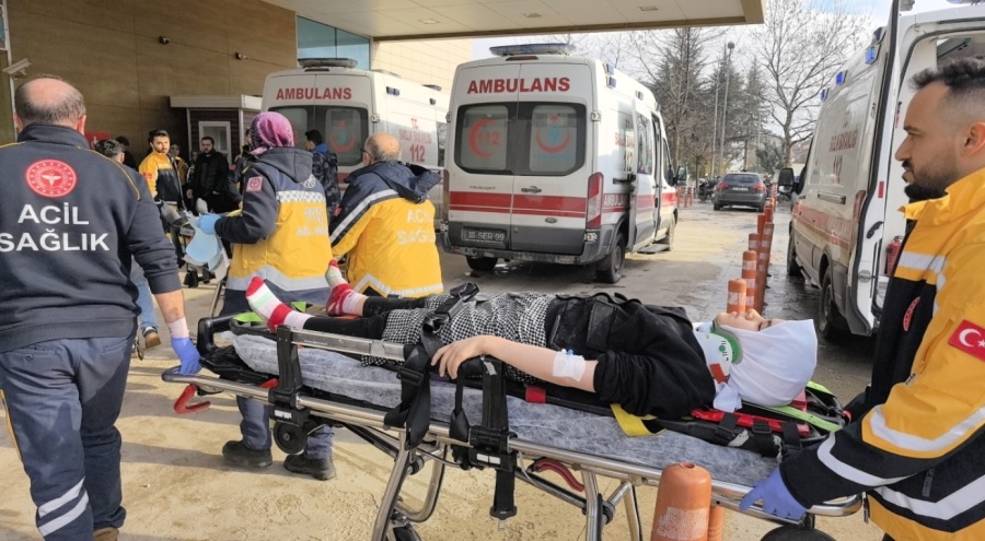 Bursa'da otomobille motosiklet çarpıştı!