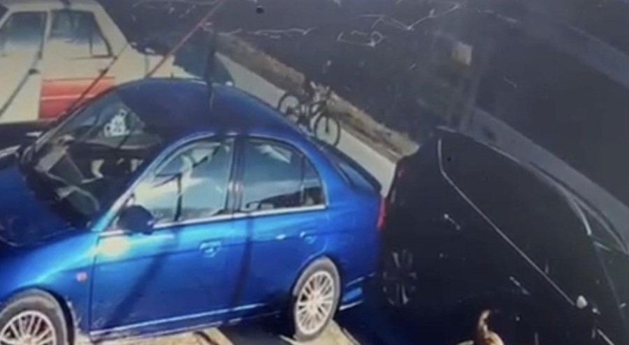 Servis minibüs ile çarpışan bisikletli çocuk yaralandı