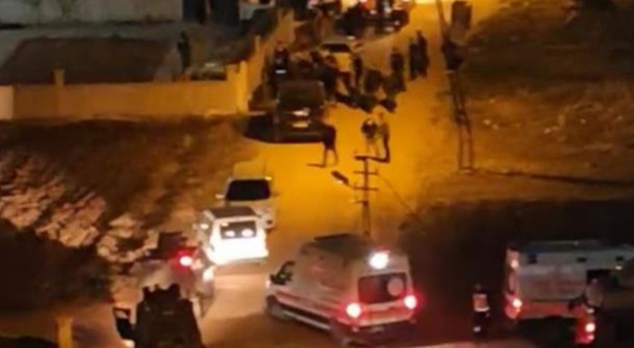 2 grup arasında silahlı kavga: 3 kişi yaralandı