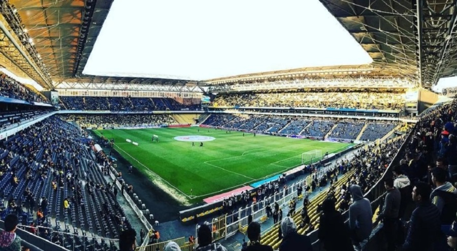 Fenerbahçe, UEFA Avrupa Ligi'nde Lyon'u konuk ediyor