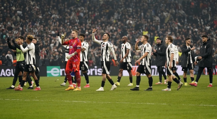 Beşiktaş, play-off'lara kalma şansını yükseltti