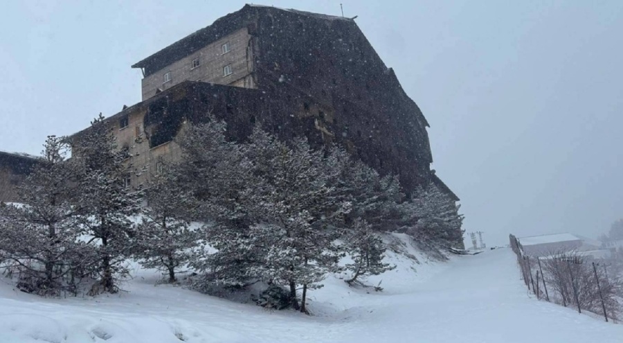 78 kişinin öldüğü otelden müşterilere mesaj:  'Sizleri aramızda tekrar görmekten büyük memnuniyet duyarız'