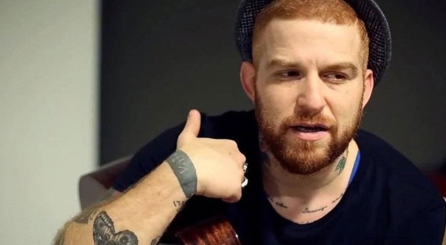 Athena Gökhan 13 yıllık eşinden sessiz sedasız boşandı