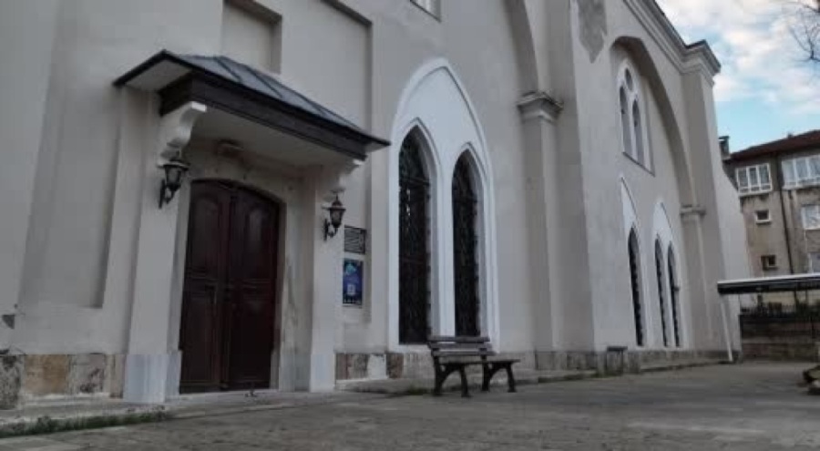 Bursa Şehadet Camii'nde çökme tehlikesi!