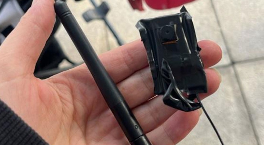 Soyunma kabininde gizli kamera skandalı