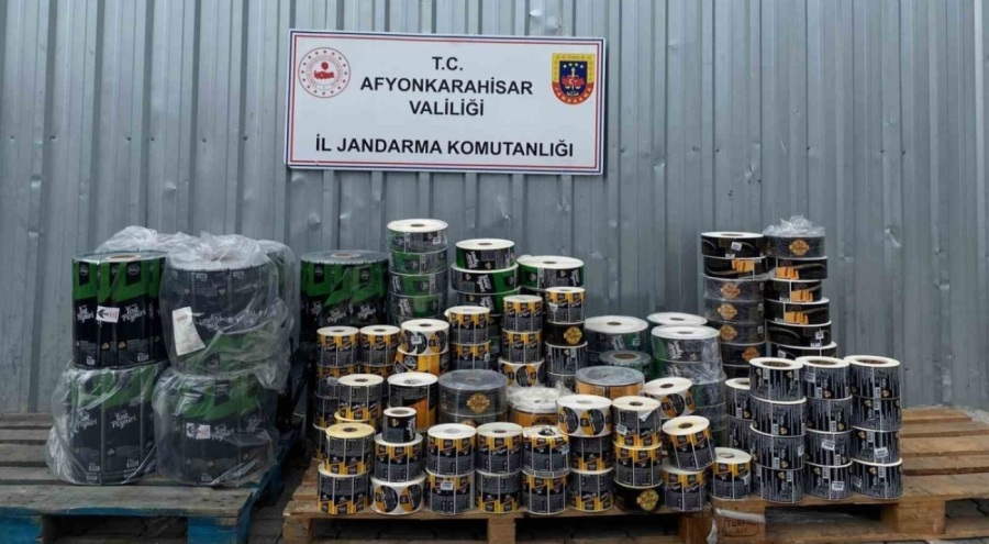 30 ton taklit üretim kaşar ve beyaz peynir ele geçirildi