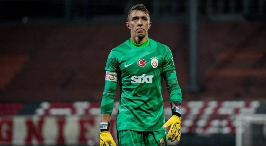 Muslera'dan ayrılık sinyali! 'Yavaş yavaş sona geliyoruz'