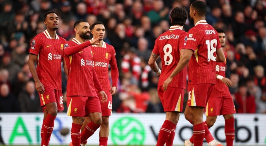 Liverpool, Ipswich Town engelini farklı geçti