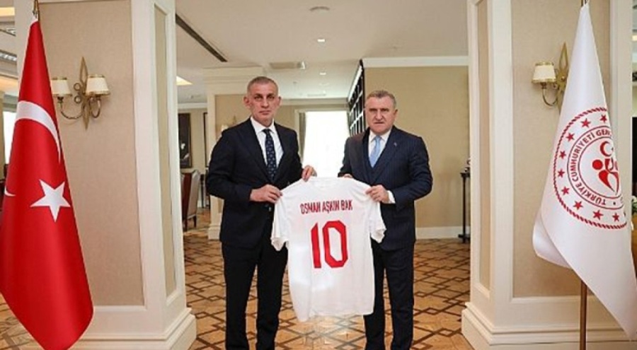 TFF Başkanı İbrahim Hacıosmanoğlu'ndan, Bakan Osman Aşkın Bak'a ziyaret