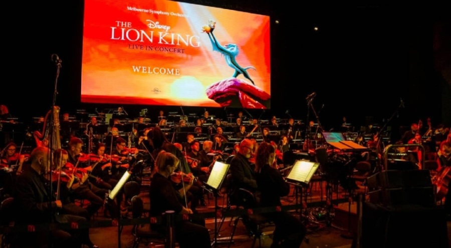 "The Lion King" filmi orkestra eşliğinde sanatseverlerle buluştu