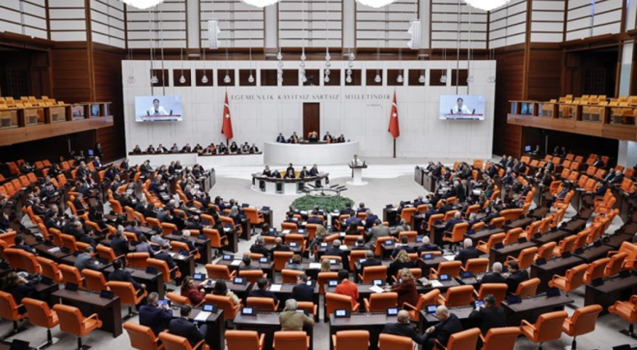 TBMM'de gündem yoğun: En düşük emekli maaşı görüşülecek