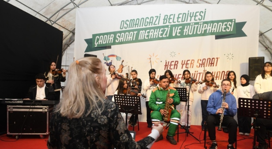 Osmangazi'de Gençlik Orkestrası ve Korosu'ndan öğrencilere tatil konseri