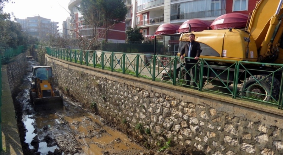 Mudanya Kara Dere'de temizlik ve ıslah çalışmaları başladı