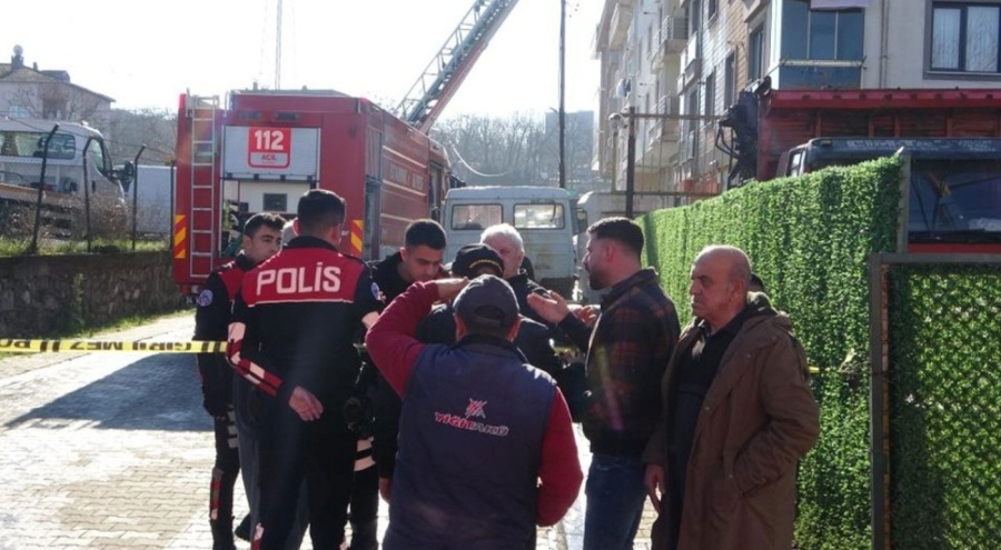 Sancaktepe'de bina yangını! 6 kişi dumandan etkilendi