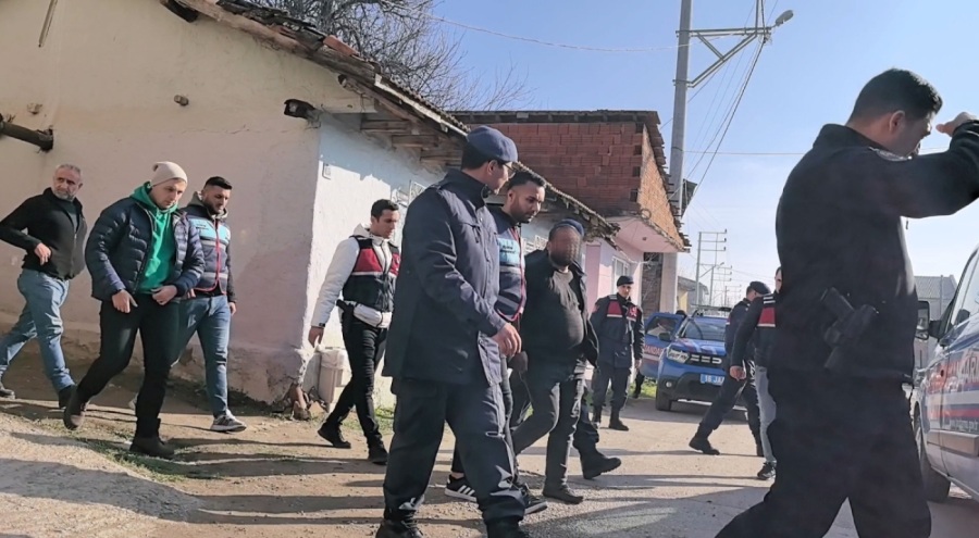 Bursa'da 24 saat sonra teslim oldu! Evi kundaklamıştı