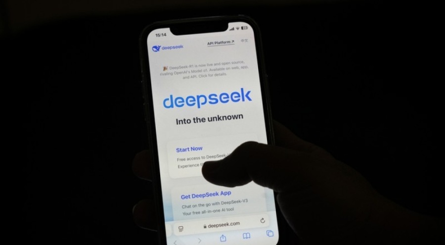 DeepSeek uygulaması ChatGPT'ye rakip oldu