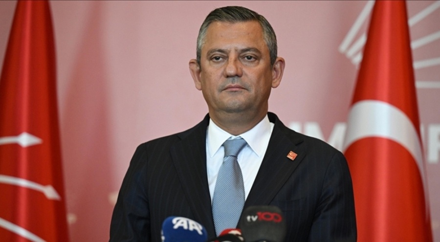 CHP lideri Özgür Özel gözaltına alınan gazeteciler için heyet görevlendirdi