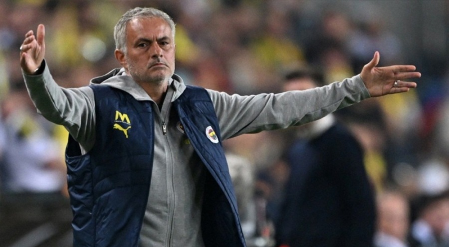 UEFA'dan Mourinho'ya ceza