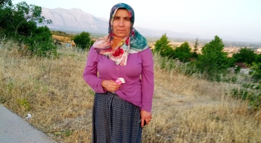 3 gündür kayıp olan kadının cesedi, komşusunun bahçesindeki çuvalda bulundu